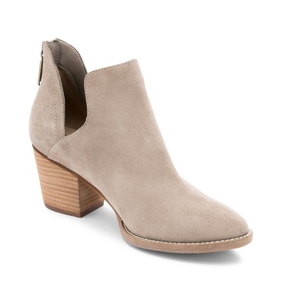 Blondo Neda Waterproof Suede Boots - Picture 2 of 10